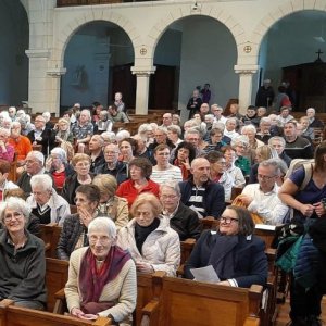 A la Chapelle, avant le chant des Vêpres