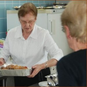 Sr Germaine (SCR) lors de la fête des 50 ans de l'église St Laurent