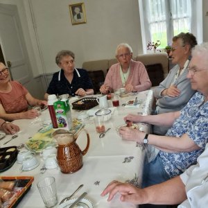 Rencontre avec des sœurs à Pontmain